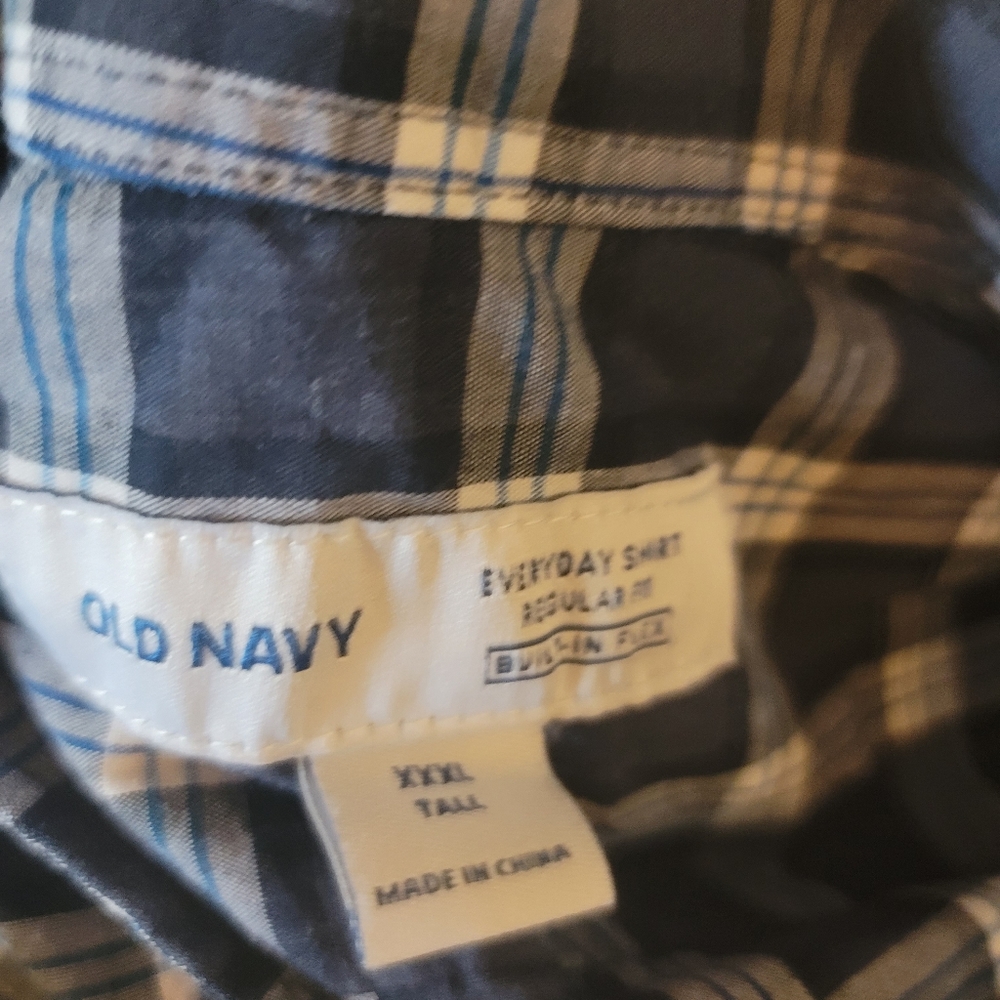 Men's button up - Picture 2 of 2